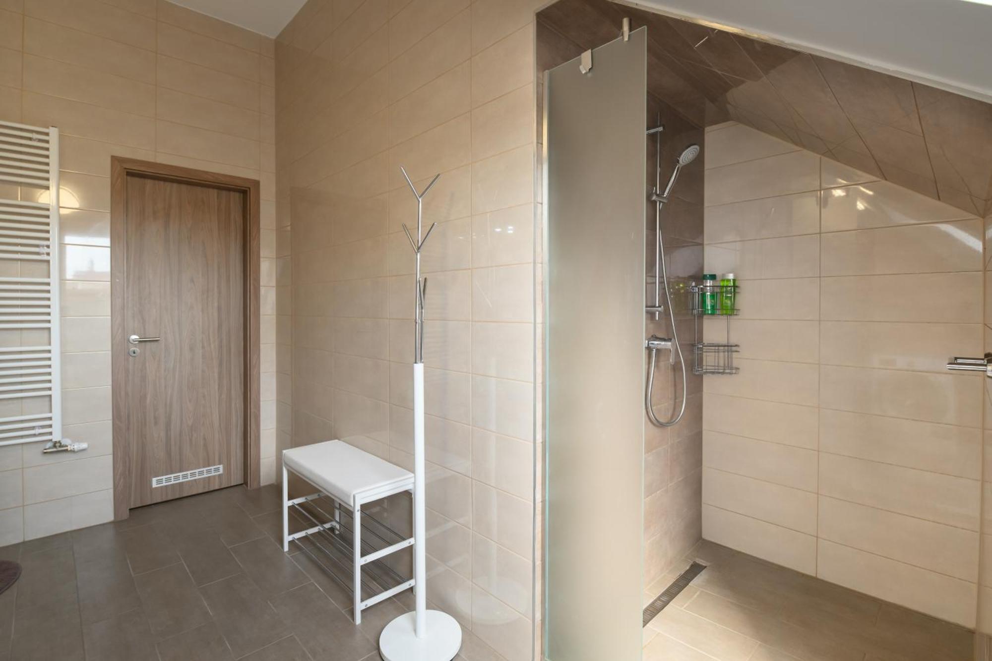 Domino Suite Еґер Екстер'єр фото